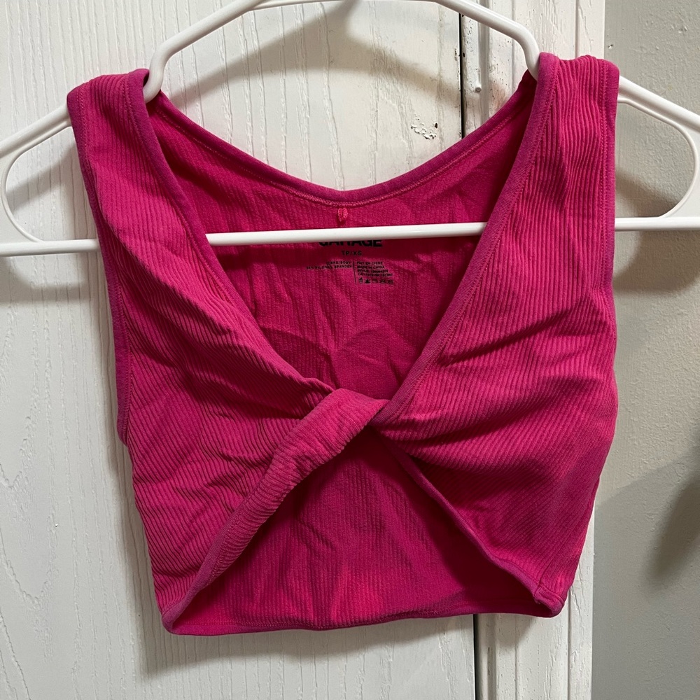 garage crop twist top